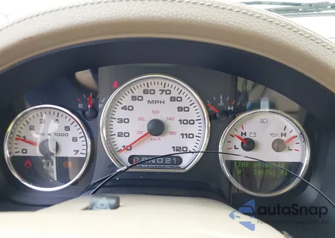 2004 Ford F-150 Lariat/Xlt из США, поврежденный, VIN 1FTPW12594KD31200